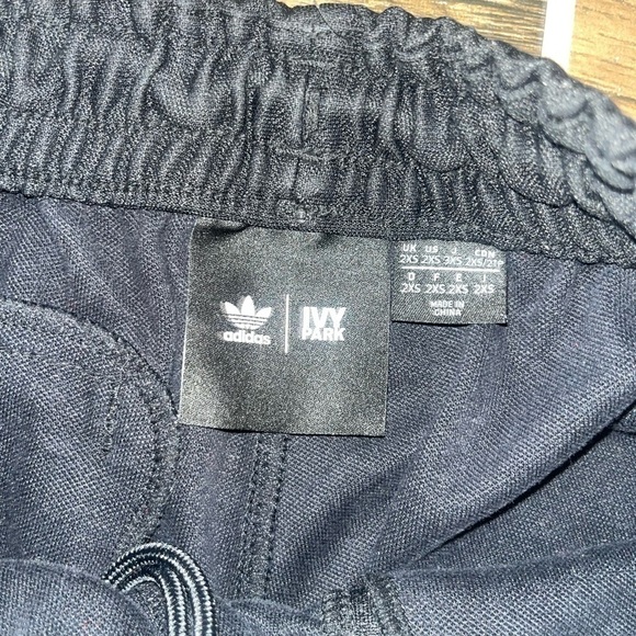 Adidas X Ivy Park Joggers Gold Stripe Button Down Unisex - Picture 3 of 3